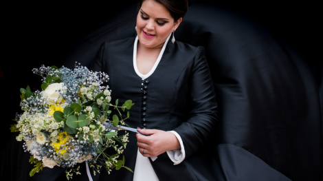 novia vestido negro