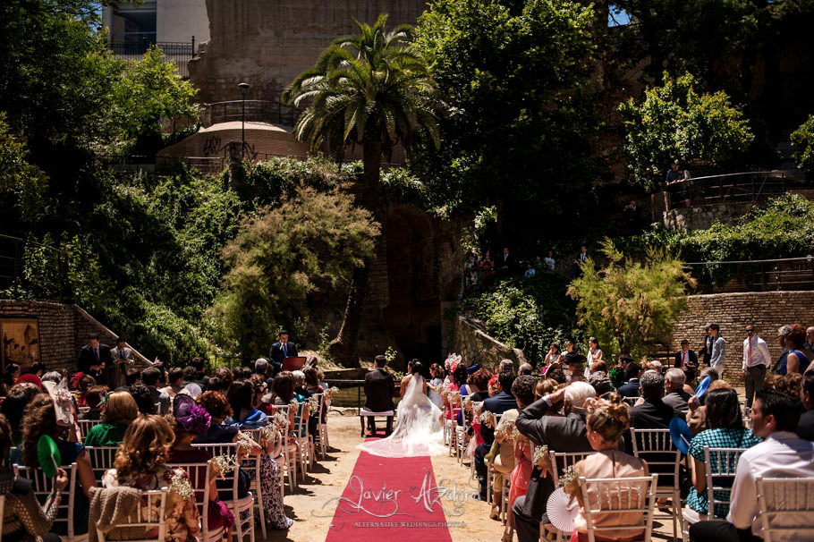 Fotos de boda en un parque en la Rambla