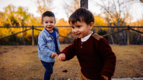 Sesion-en-el-campo-con-niños-0017